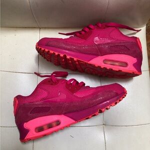 Nike air Pink Shoes size 7 from 2014
